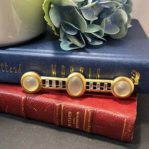 VINTAGE Monet Art Deco Bar Pin